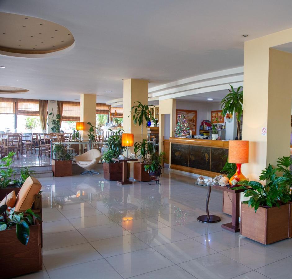 Hotel Lefkadi レフカンディ・ハルキス エクステリア 写真